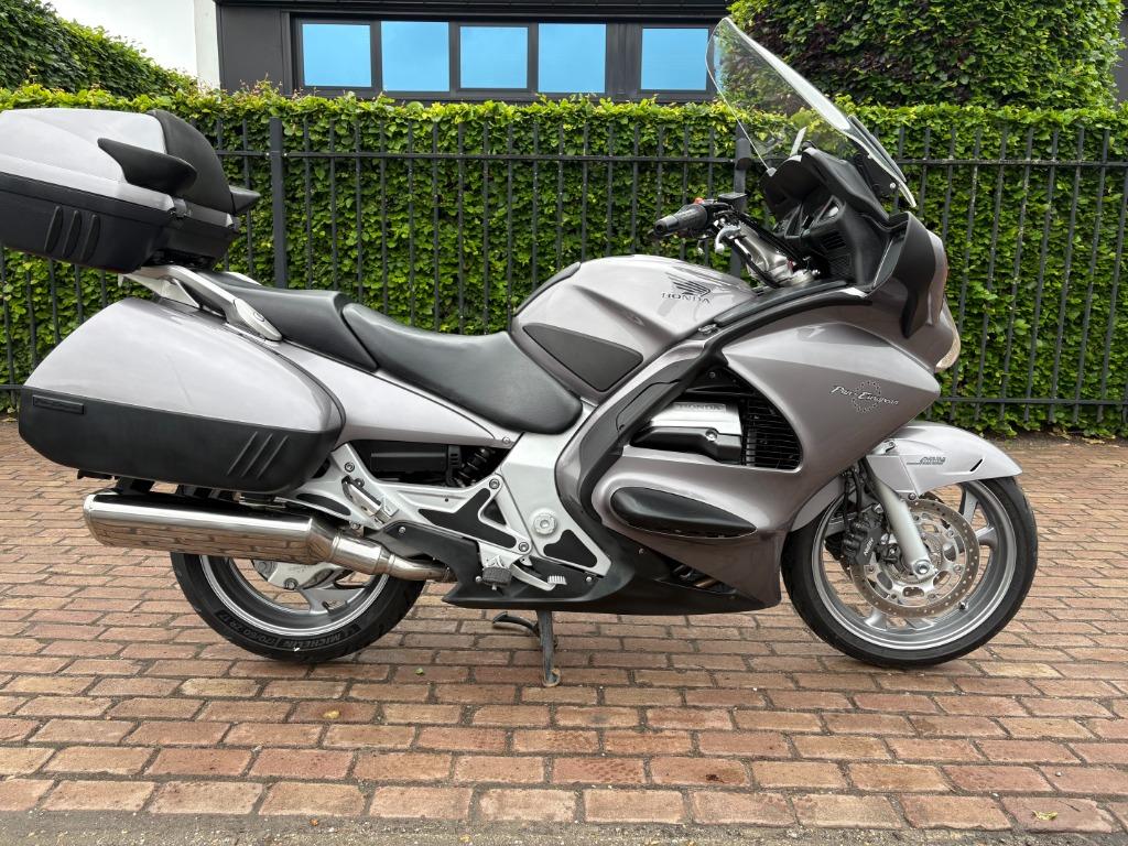 Honda ST 1300 Pan European, Tourisme, Entreprise, Plus de 35 kW, 1300 cm³