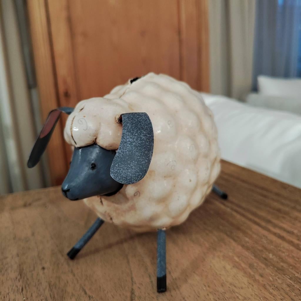 Ancienne tire-lire (1950), Enlèvement, Comme neuf