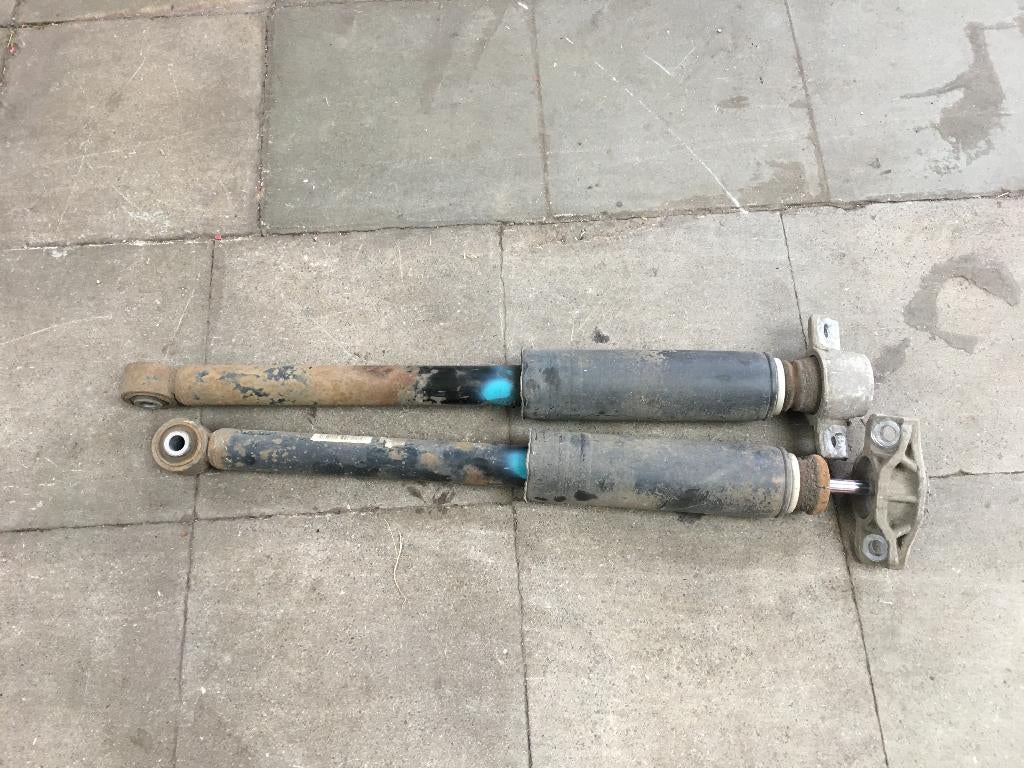 AMORTISSEURS ARRIERE OPEL ASTRA J 5 PORTES, Ophalen, Gebruikt, RUE BRIGADE PIRON 307, Garage_bila@yahoo.fr