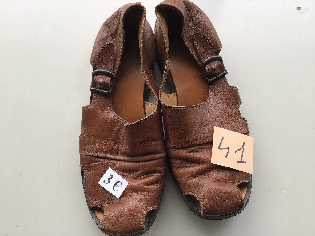 1 paire de sandales marron pour homme taille 41, Vêtements | Hommes, Chaussures, Comme neuf, Sandales, Enlèvement ou Envoi