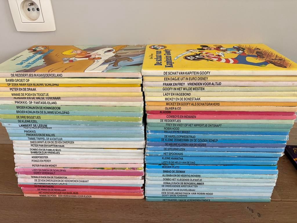 Walt Disney boeken, Boeken, Ophalen of Verzenden, Gelezen