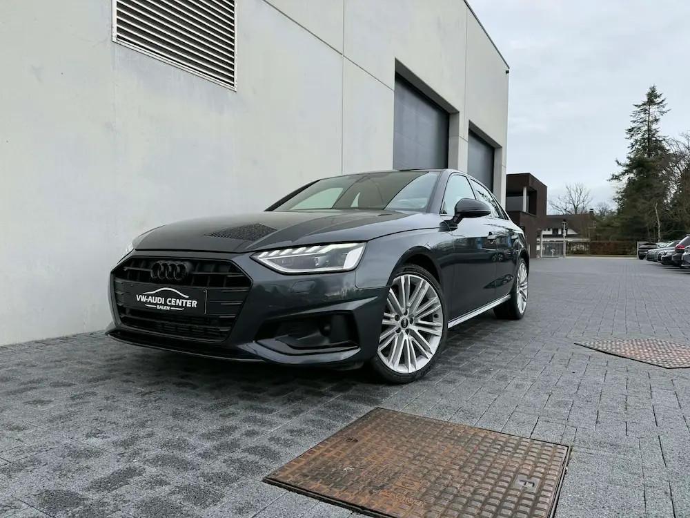 Audi A4 BERLINE 2.0TSI 150PK NAV APP CONNECT ACC REAR CAMERA, Automaat, Gebruikt, 4 cilinders, 1984 cc