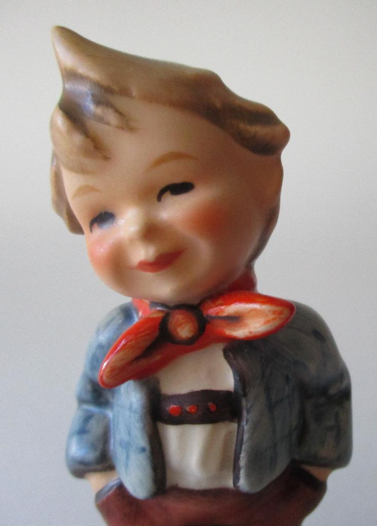 M I Hummel:553 -Scamp-TMK-7 Eerst uitgave 1992 stempel-9½ cm, Collections, Envoi