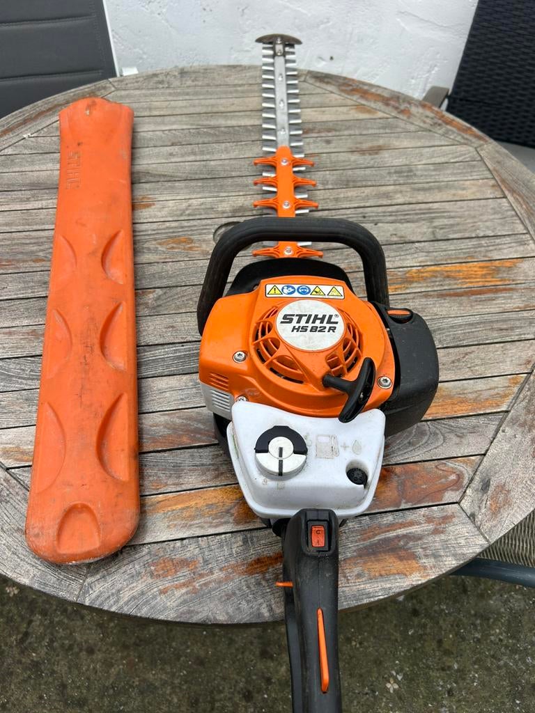 Stihl 82 HS 82R, Enlèvement, Comme neuf