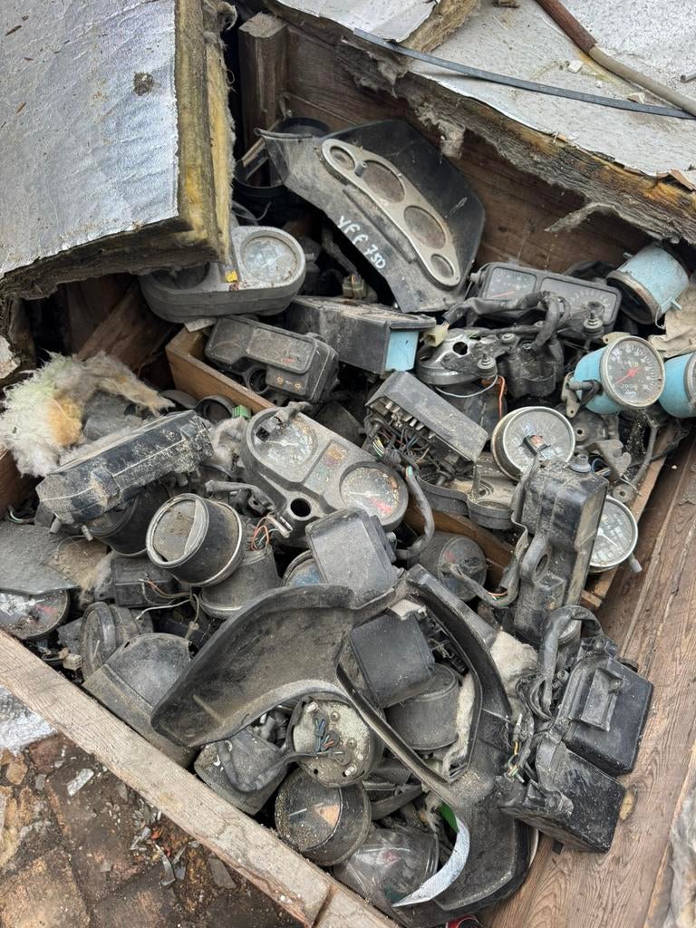 Pieces motos et scooter, Ophalen