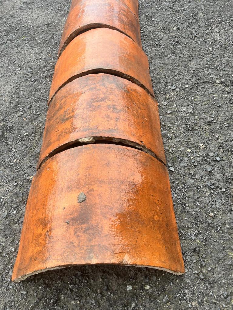 Carreaux de faîtage bicolores, Bricolage & Construction, Enlèvement, Utilisé, Pierre ou Argile, Tuiles