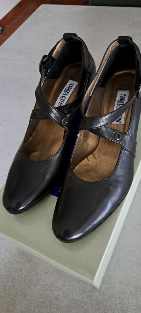 Zwarte schoen leder maat 38,5 dames, Kleding | Dames, ANDREA CATINI, Zwart, Nieuw, Ophalen of Verzenden
