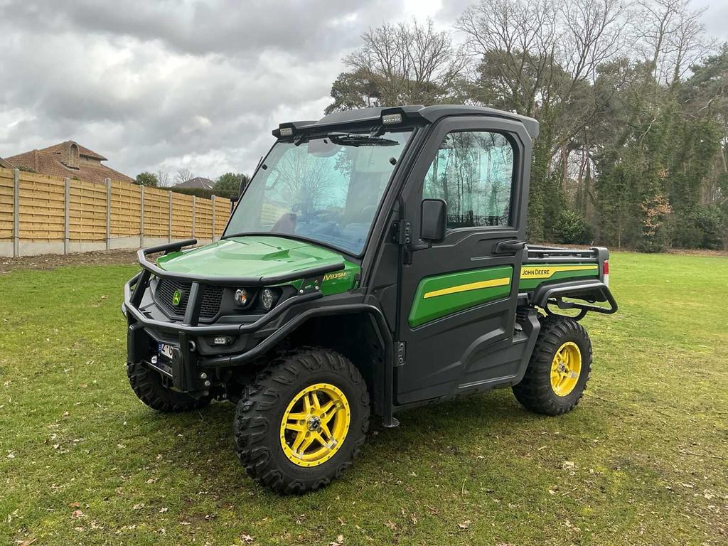 2024 John Deere Gator XUV 835M 54pk Personenauto, Auto's, Overige Auto's, Bedrijf, Benzine, Overige carrosserie, Automaat, Gebruikt