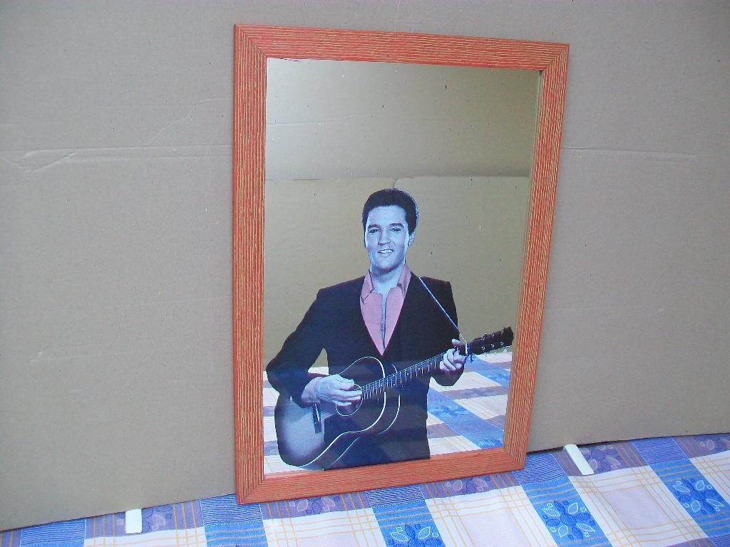 Elvis Spiegel - The King of Rock and Roll - Gitaar Guitar, Ophalen of Verzenden, Gebruikt, Overige typen