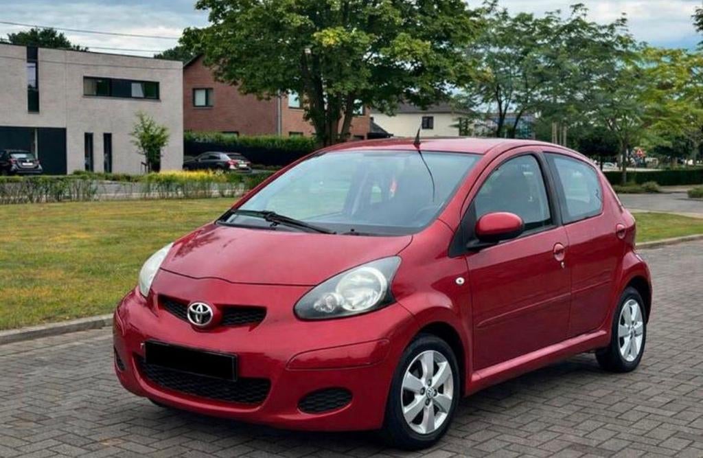 Zuinige Toyota Aygo 1.0 Benzine goedkope taks! Gekeurd, Auto's, Toyota, Euro 5, Bedrijf, Handgeschakeld, Airconditioning