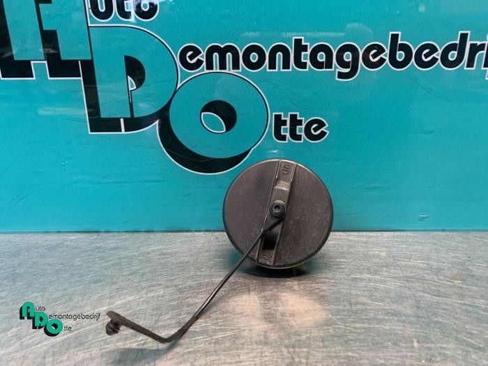 Tankdop van een Toyota Yaris Verso (Yaris Verso 00-) (199), Gebruikt, -, -, Ophalen of Verzenden