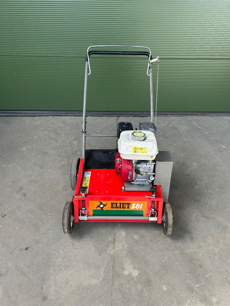 Eliet E501 verticuteermachine Red edition, Enlèvement, Essence