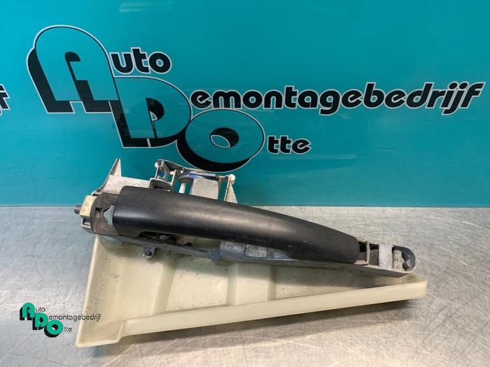 Poignée portière arrière camionnette d'un Peugeot Expert, -, 3 mois de garantie, Utilisé, -