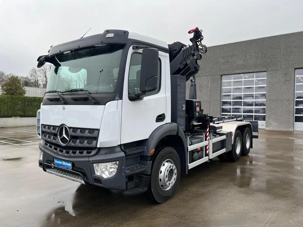 Mercedes-Benz AROCS 2636 - HIAB X-HIPRO 192E-4 & ATIB AT 25/, Auto's, Vrachtwagens, Achterwielaandrijving, Wit, Mercedes-Benz