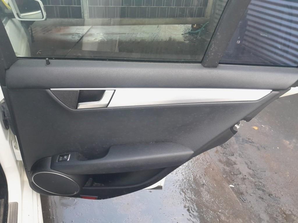 PORTIERBEKLEDING RECHTS ACHTER Mercedes-Benz C (W204), Auto-onderdelen, Interieur en Bekleding, Mercedes-Benz, Gebruikt