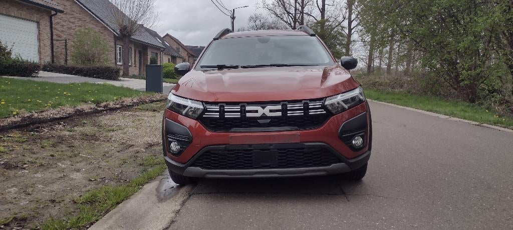 Dacia Jogger 2/23, 37d km, LPG, perfecte staat, 16800€, Autos, Dacia, Rouge, Achat, Cruise Control, Euro 6