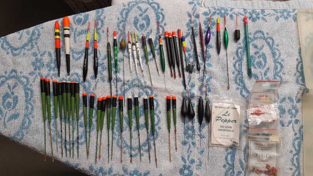 Matériel de pêche  Flotteurs, Enlèvement, Comme neuf