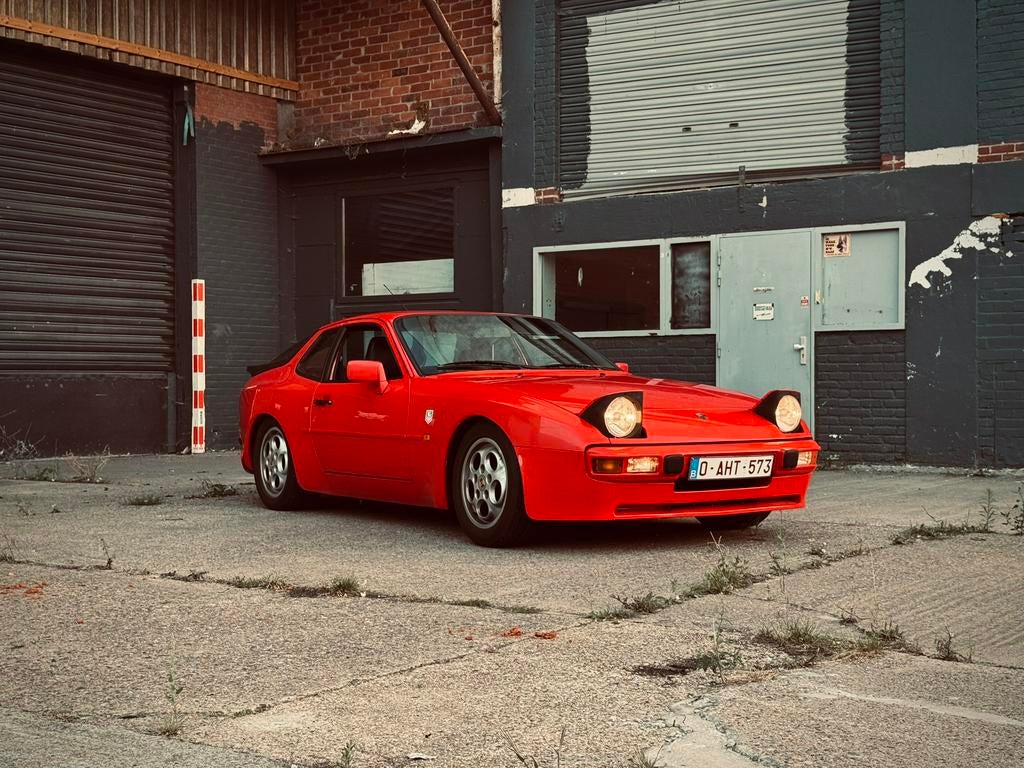 Porsche 944, Auto's, Achterwielaandrijving, Leder en Stof, Handgeschakeld, Grijs