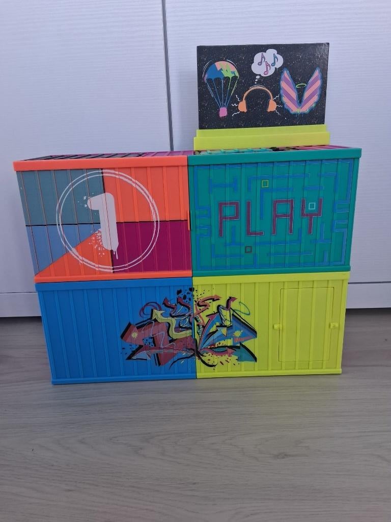 LOL surprise fashion show huis, Ophalen, Zo goed als nieuw, Poppenhuis