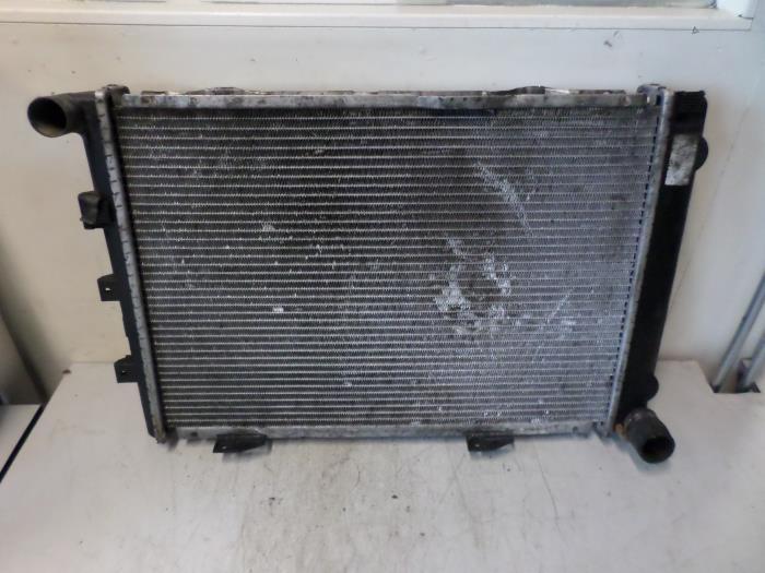 Radiateur d'un Mercedes 200 - 500, 3 mois de garantie, Utilisé, -, -