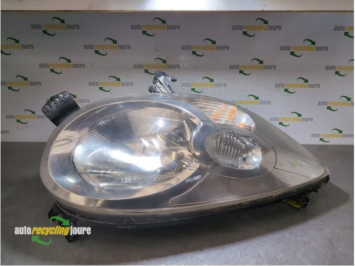 Phare droit d'un Citroen C1, Autos : Pièces & Accessoires, Éclairage, Citroën, Utilisé, 3 mois de garantie