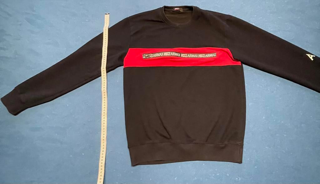 Nike AirMax sweater-Zwart/Rood–Maat L valt als een strakke M, Kleding | Heren, Truien en Vesten, Ophalen, Gedragen, Overige maten