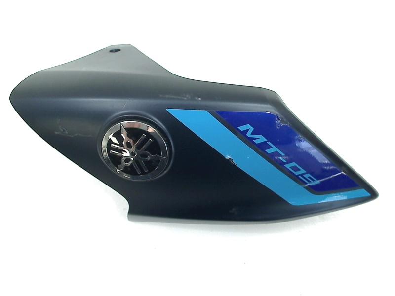 COUVERCLE DU RÉSERVOIR GAUCHE MT 09 2021-2023 (MT09 B7N), Dhr. S. di Majo, Utilisé, Info@cama-motorparts.nl, P.J. Troelstraweg 8 8
3144 CX  MAASSLUIS, NL