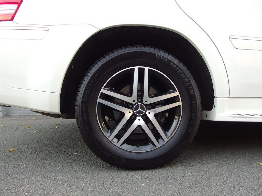 Mercedes-Benz GL 500 2007 Goed onderhouden & 7 zitter, Auto's, Mercedes-Benz, Automaat, GL, Beige, Wit