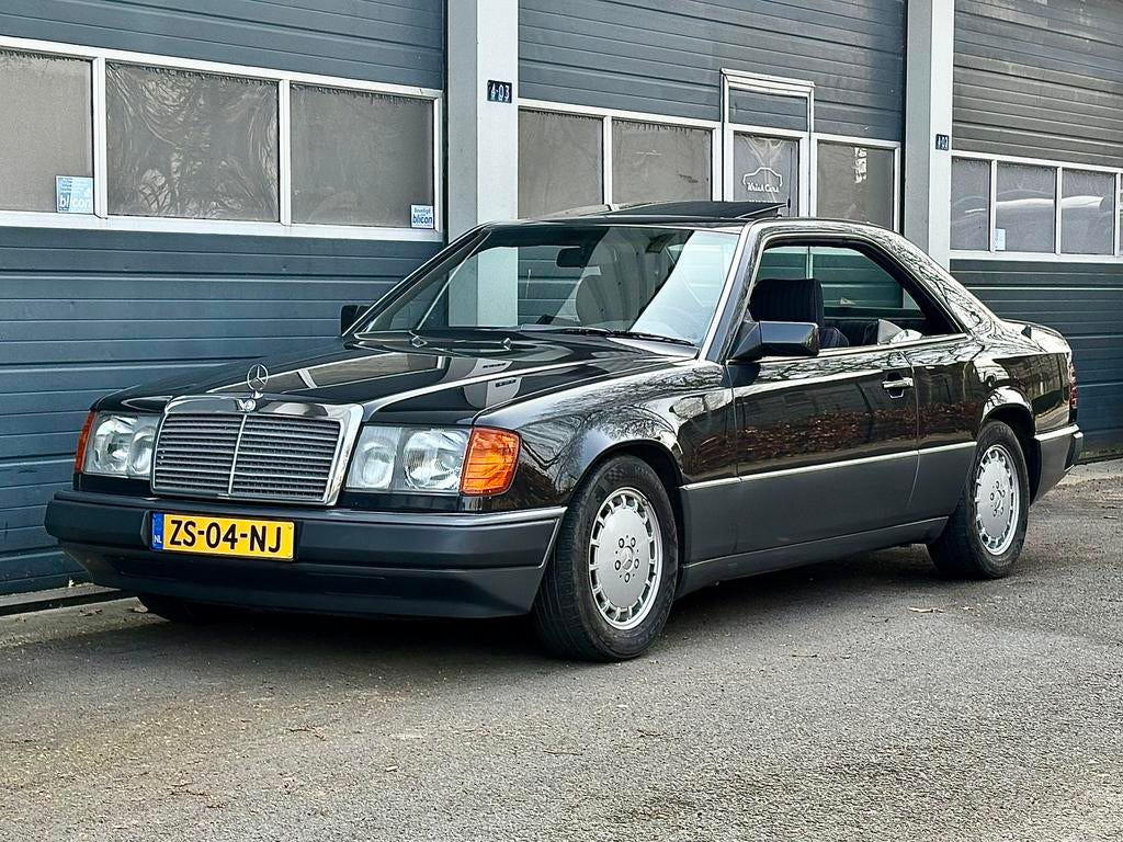 Mercedes-Benz 230CE Automaat W124, Autos, Achat, Entreprise, Noir, 97 kW