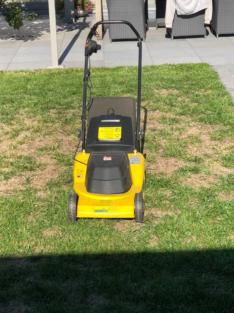 Electrische Grasmaaier, Tuin en Terras, Grasmaaiers, Ophalen, Zo goed als nieuw, Elektrische grasmaaier