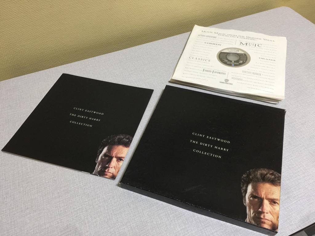 Clint Eastwood The Complete Dirty Harry Laserdisc Collection, Ophalen of Verzenden