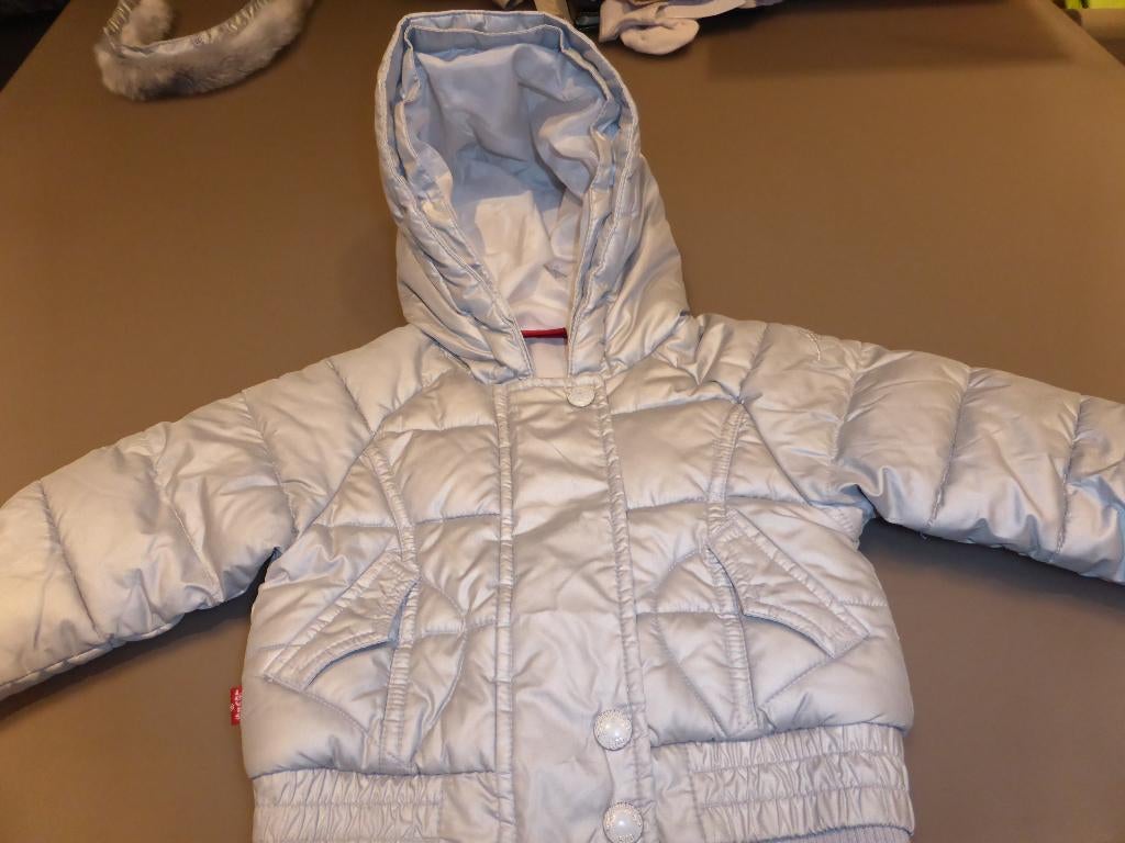 vest/jasje "levis" maat 68/6-9M, Kinderen en Baby's, Babykleding | Maat 68, Zo goed als nieuw, Jongetje of Meisje, Jasje, Ophalen of Verzenden