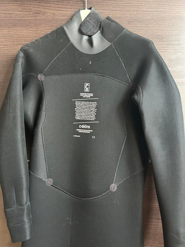 Wetsuit c-skins - small, Watersport en Boten, Watersportkleding, Ophalen, Gebruikt, Heer, Wetsuit