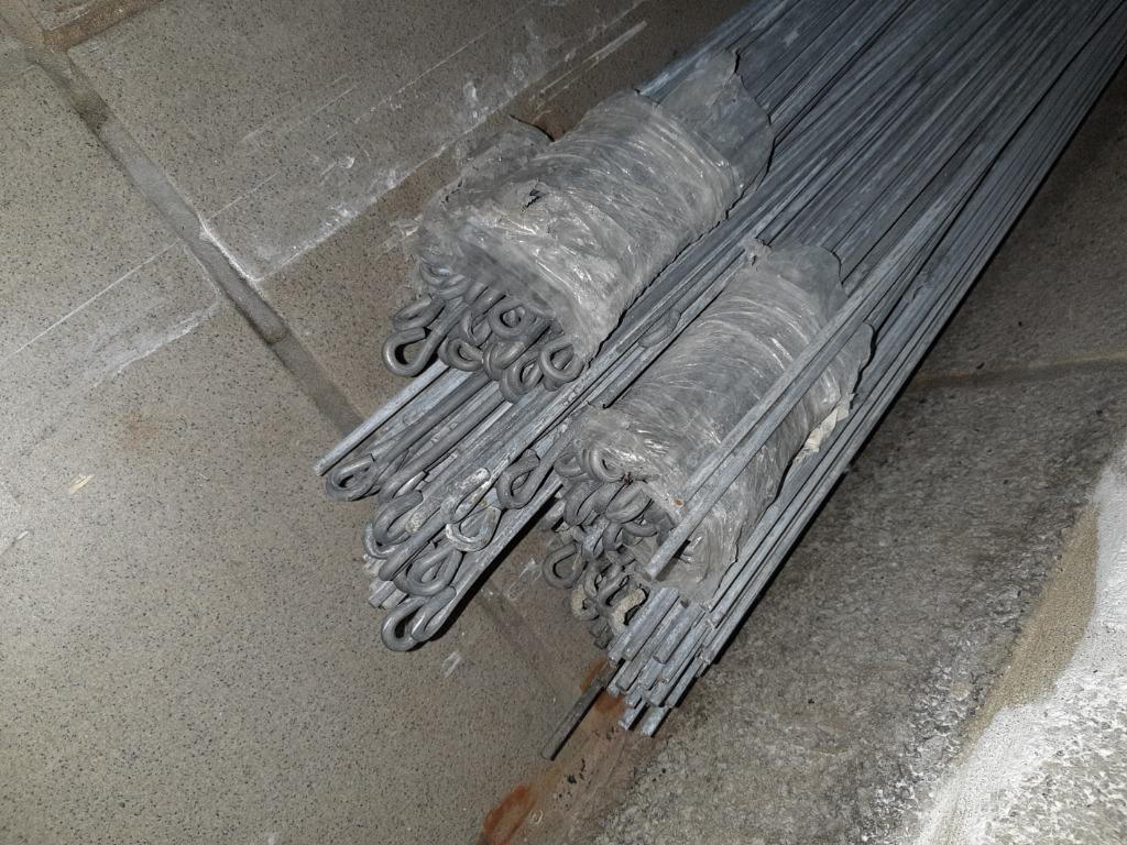 Ophangdraad met oog, 3m, PLAGYP, voor plafonds, Doe-het-zelf en Bouw, IJzerwaren en Bevestigingsmiddelen, Ophalen, Nieuw, 250 mm of meer