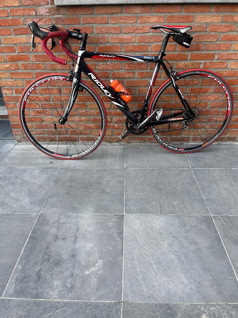 Vélo de course Ridley avec support en état de propreté, Vélos & Vélomoteurs, Vélos | Vélos de course, Comme neuf, Hommes, Autres marques