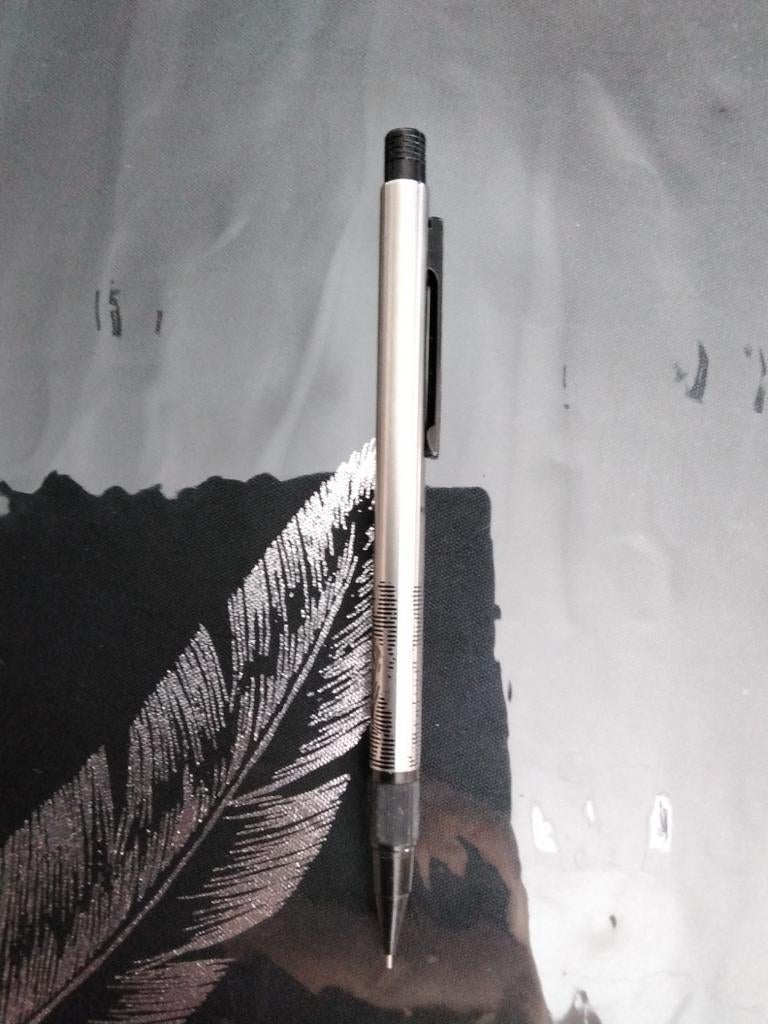 porte mines, Collections, Enlèvement ou Envoi, Utilisé