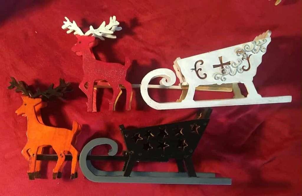 rendieren met slee . Set van 2 samen, Diversen, Kerst, Ophalen of Verzenden