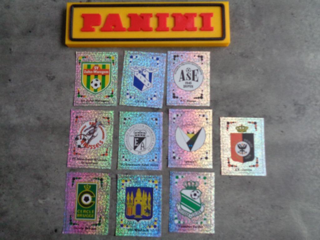 LOT DE 10 BADGES DE FOOTBALL AUTOCOLLANTS PANINI FOOTBALL 20, Envoi