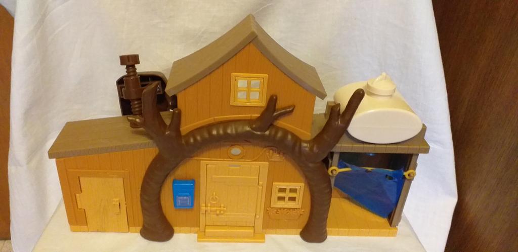 la maison sonore de mischka à 2 étages, Enfants & Bébés, Jouets | Autre, Utilisé, Enlèvement ou Envoi