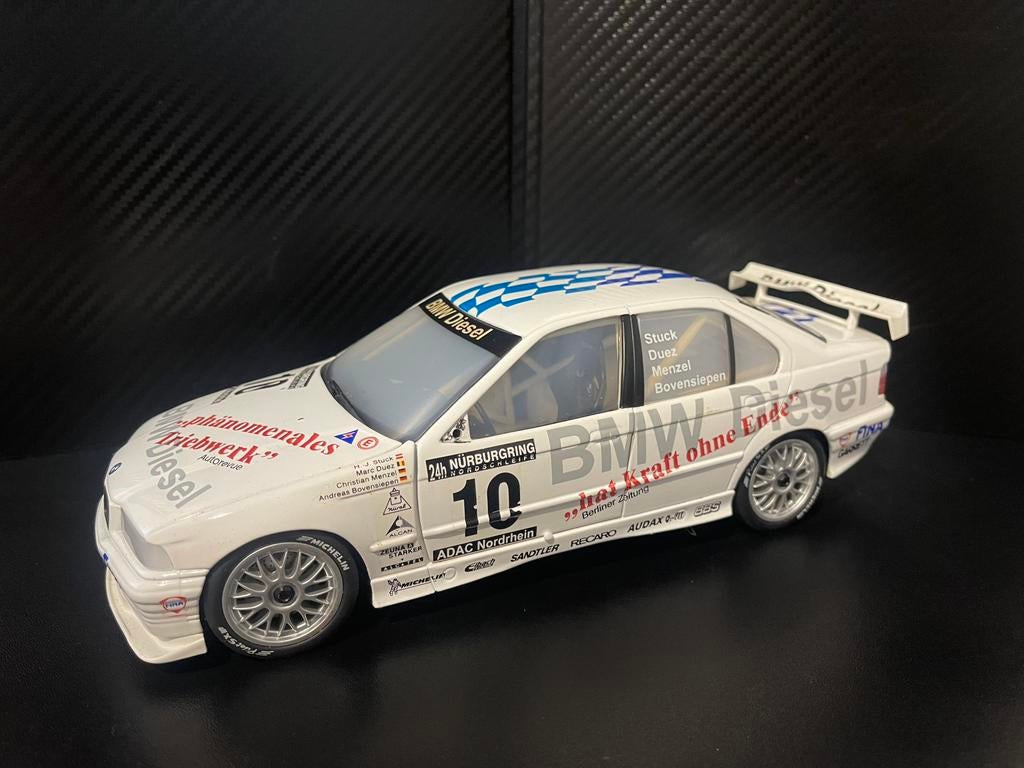 BMW 320 Racing Car 1/18e, Collections, Enlèvement ou Envoi, Comme neuf