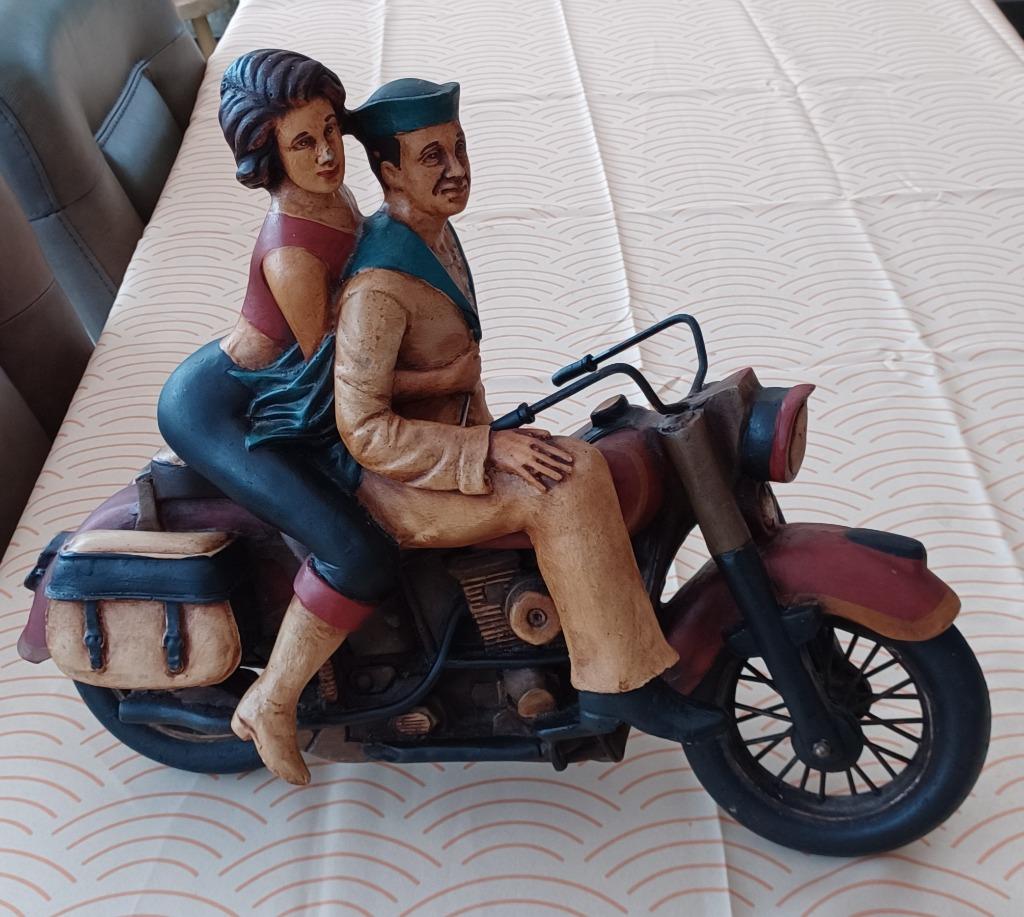 HARLEY-DAVIDSON BEELD MAN & VROUW, Motoren, Ophalen, Gebruikt