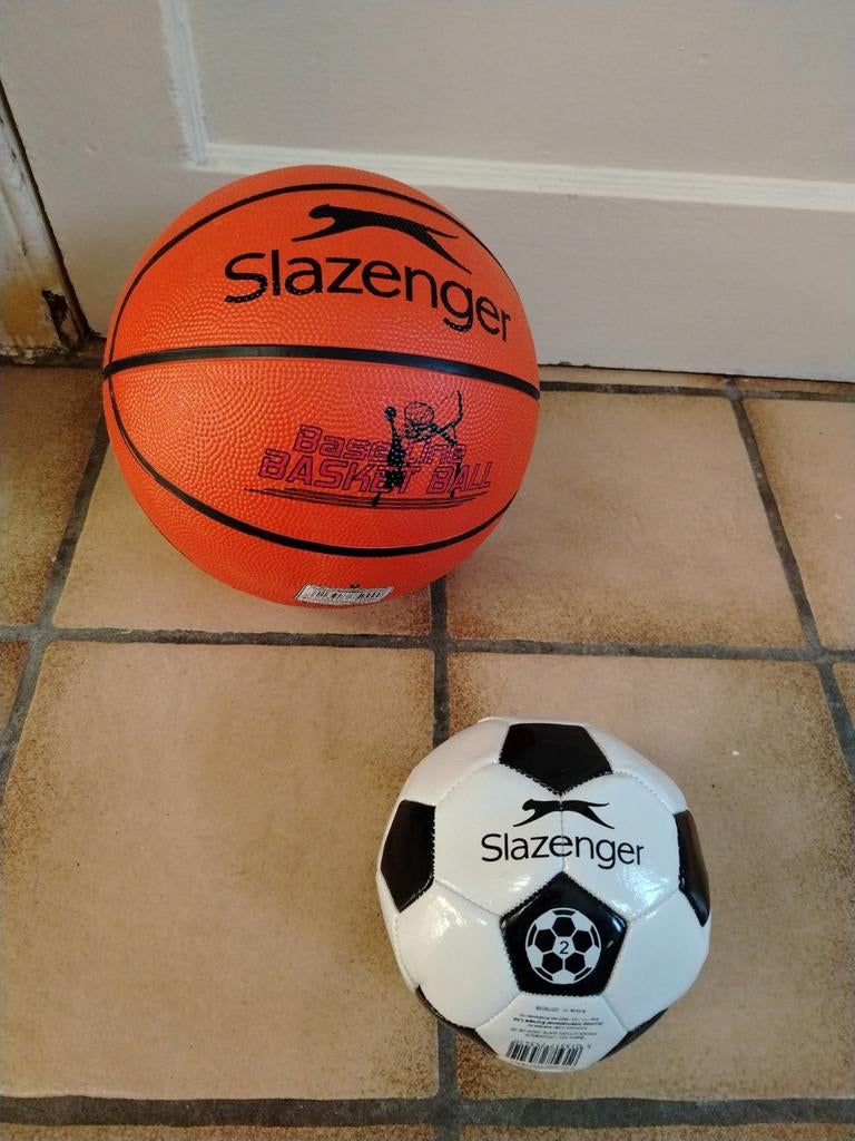 2 ballonnen die nooit zijn gebruikt - moeten worden opgeblaz, Ophalen of Verzenden, Nieuw, Bal