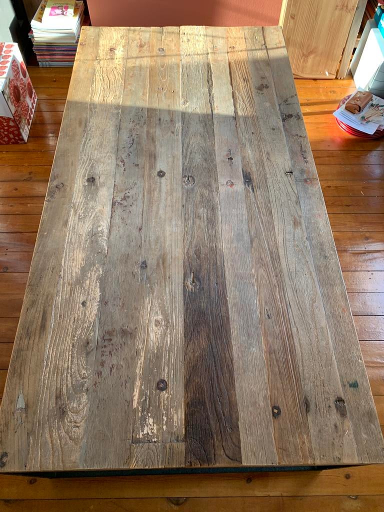 Grande table basse robuste, Maison & Meubles, 150 à 200 cm, Comme neuf, Enlèvement, 50 à 100 cm