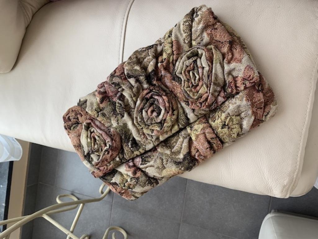 Handtas clutch met print en rozen, Ophalen of Verzenden, Gebruikt, Avondtasje