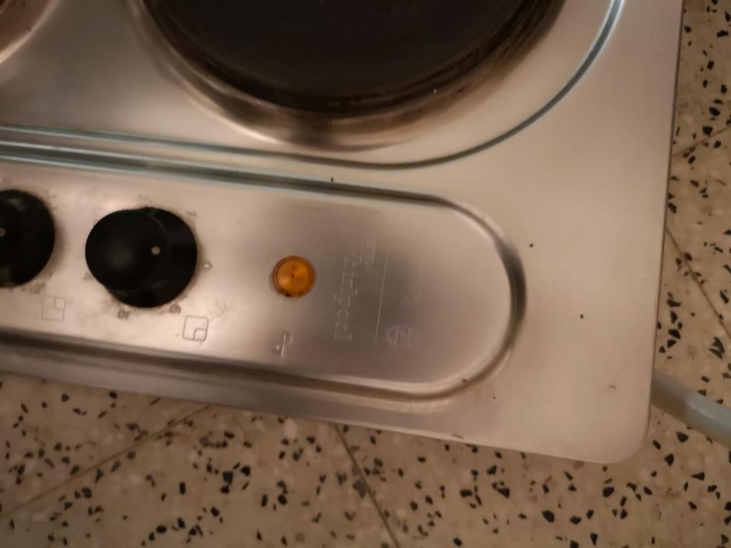 Taques à encastrer au gaz et électrique, Enlèvement, Électrique