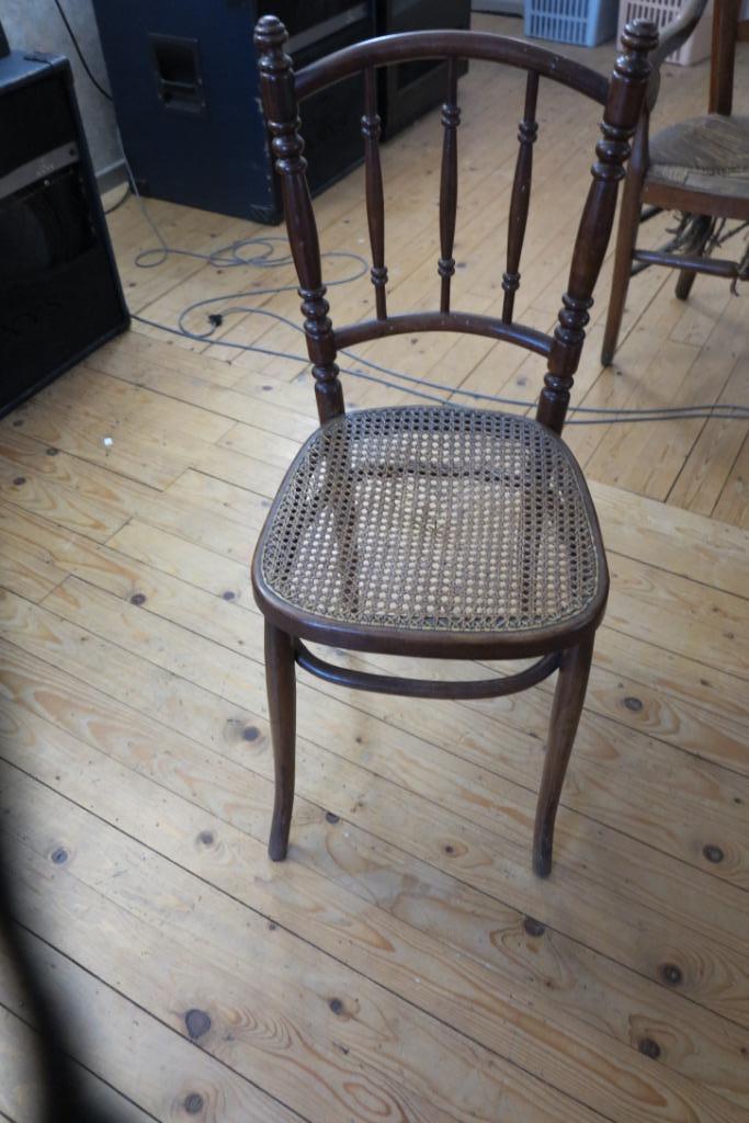 thonet stoel, Ophalen