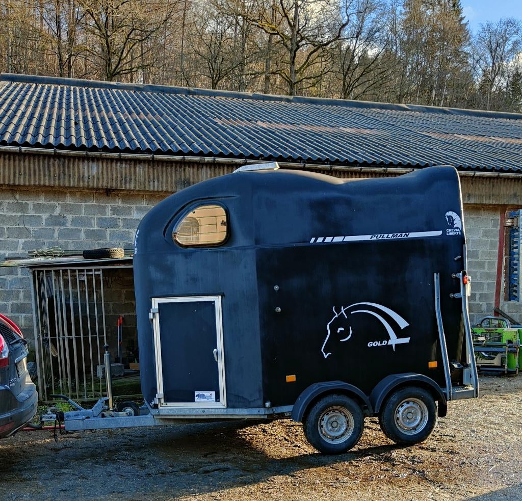 Van 2 chevaux "Cheval Liberté Gold 2", Animaux & Accessoires, Enlèvement, Utilisé, Aluminium, Remorque 2 chevaux