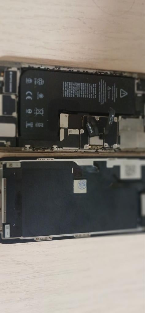 IPHONE 11 PRO CASSÉ, Télécoms, Téléphonie mobile | Apple iPhone, Gris, Enlèvement, Ne fonctionne pas, Sans abonnement