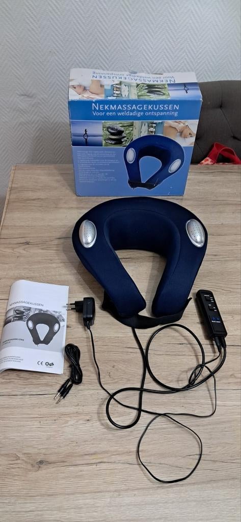 Coussin de massage pour la nuque NEUF avec manuel, Enlèvement, Comme neuf