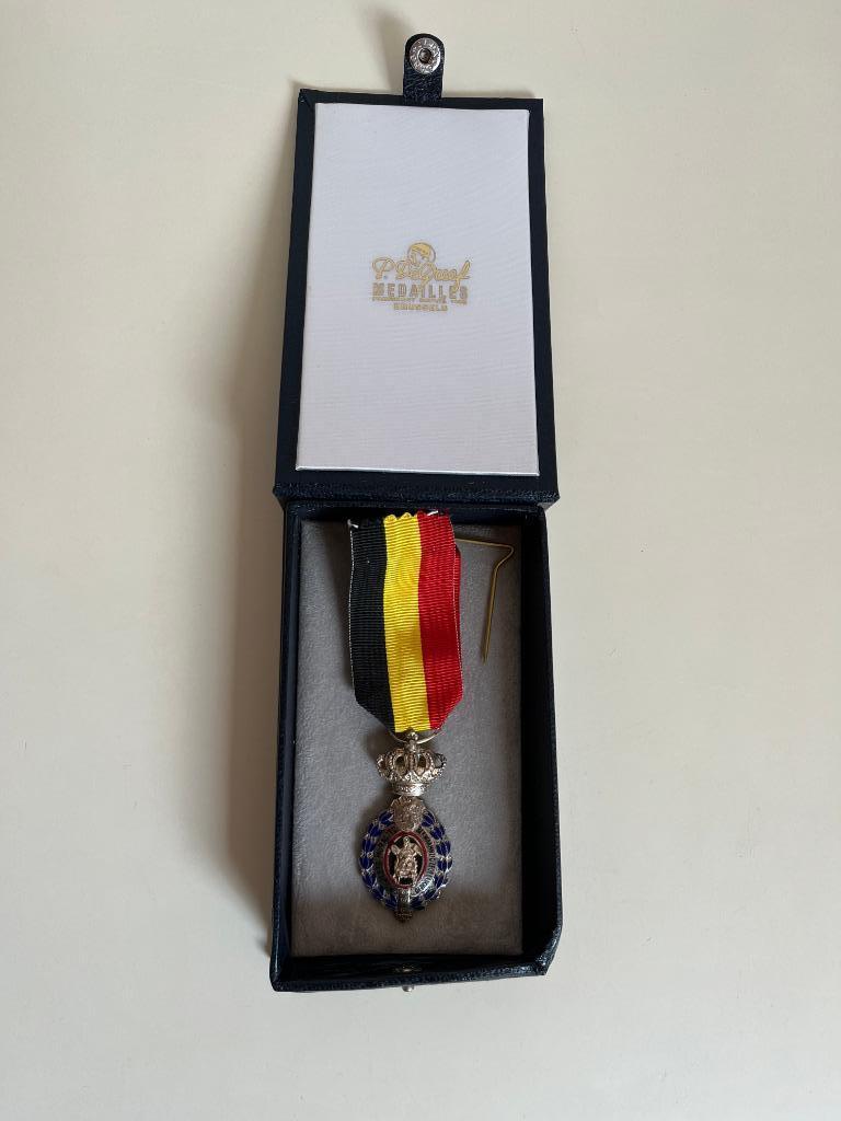 Belgische medaille in bijbehorend doosje, Postzegels en Munten, Verzenden